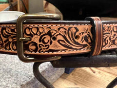 Full display of the classic horse leather belt