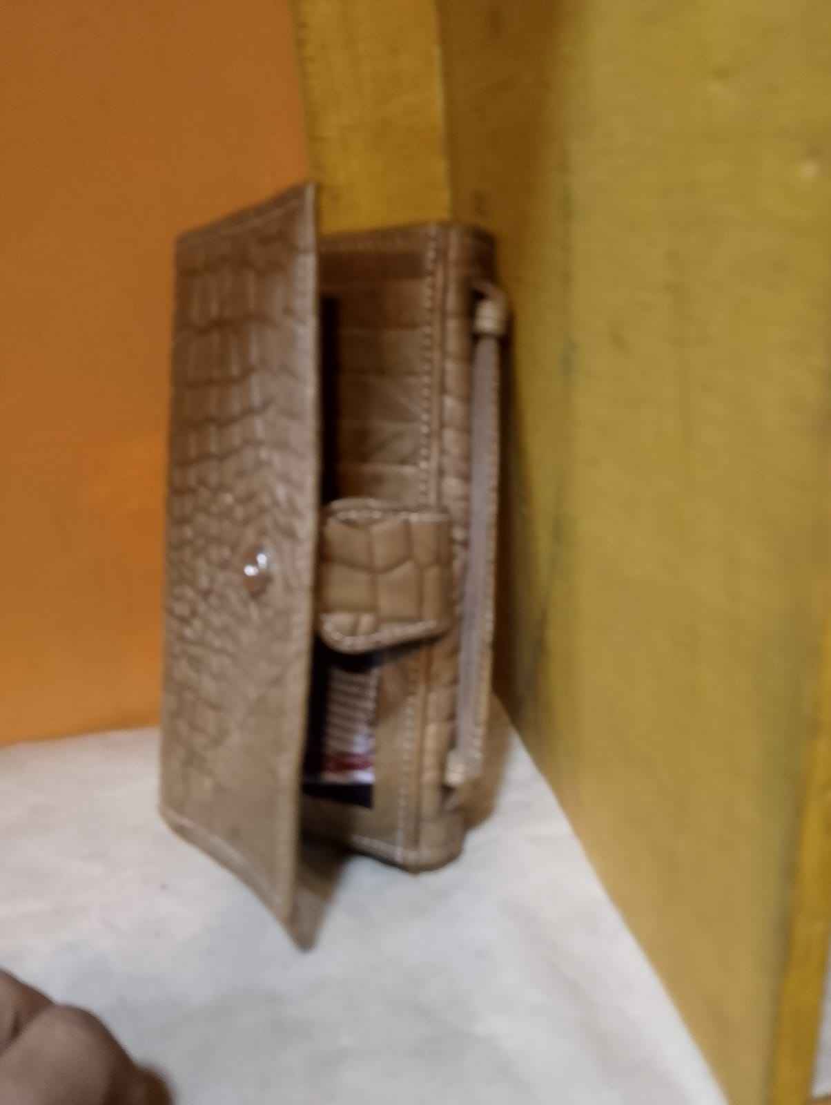 CROCODILE LEATHER BROWN WALLET FOR WOMEN