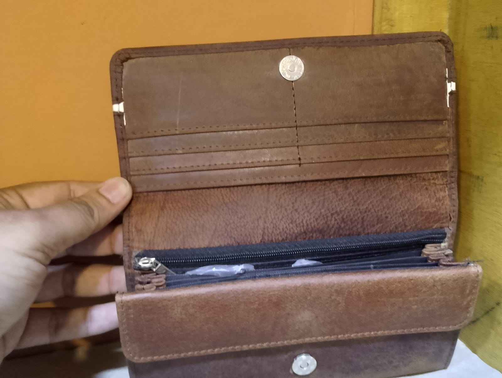 WOMEN BROWN WALLET